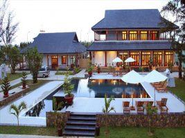 Con Gà Vàng Resort