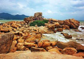 Hòn Chồng Nha Trang