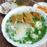 Quán ăn bánh canh Bà Thừa